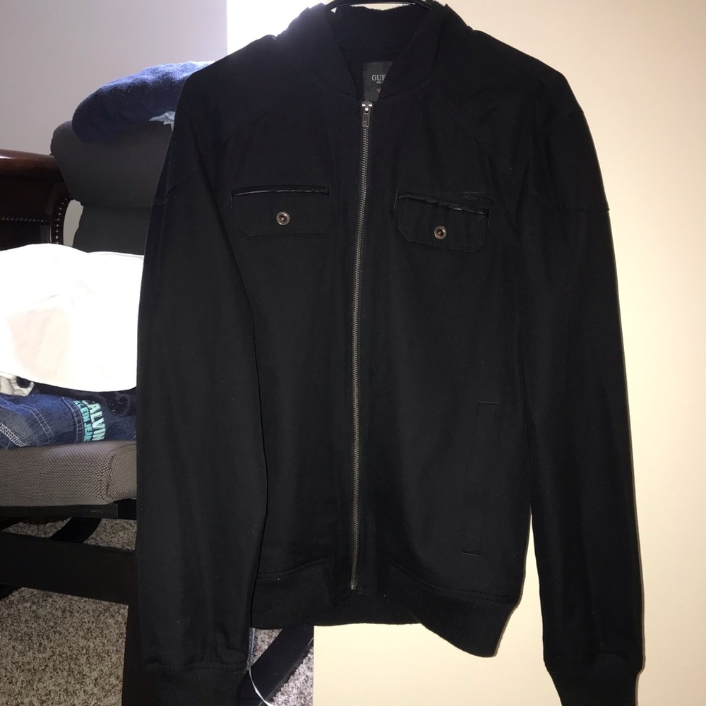 Men’s black jacket